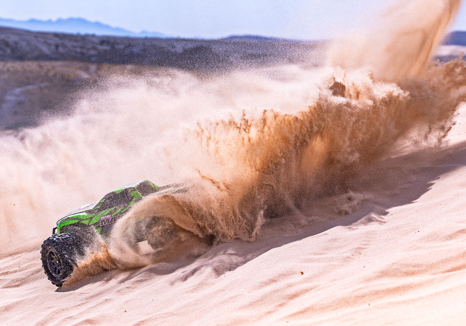Traxxas Mini Maxx BL-2S 4WD RTR Monster Truck, Green 9