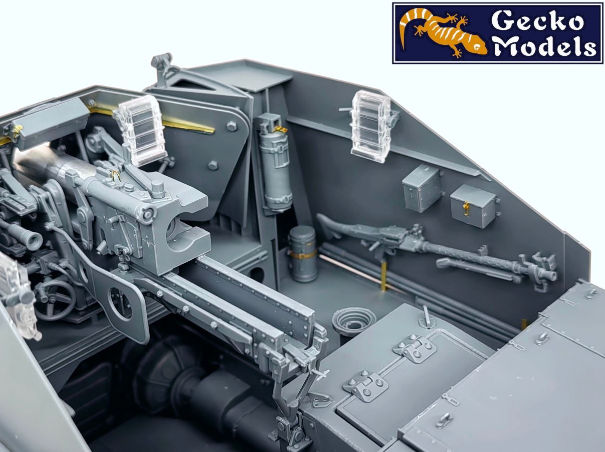 Model of a military vehicle's turret with detailed components, branded 'Gecko Models'.