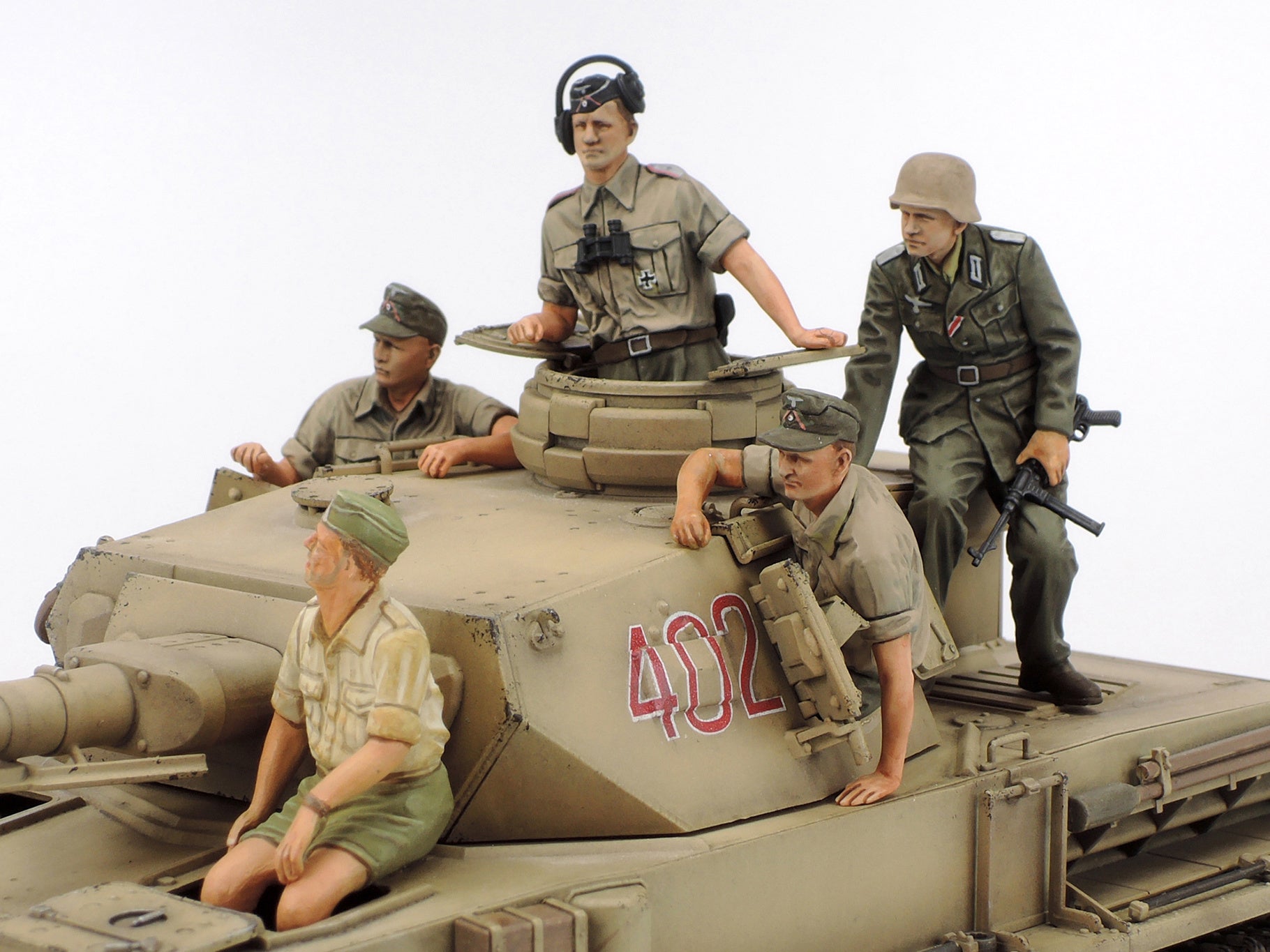 Tamiya 1/35 Panzer Iv.F & Motorcycle North Africa 25208