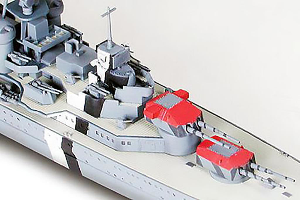 Tamiya Prinz Eugen Ger Heavy Cruiser