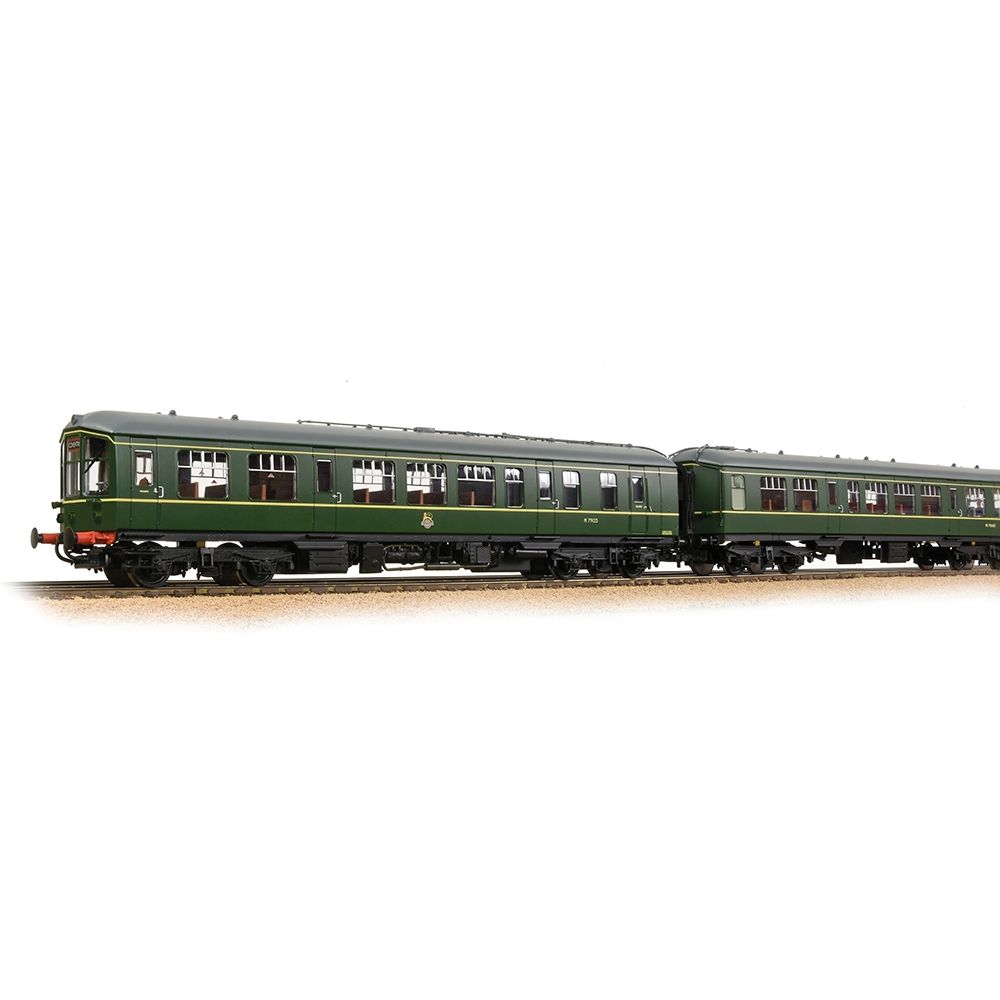 Branchline Derby Lightweight 2-Car DMU BR Green (Early Emblem) 32-518