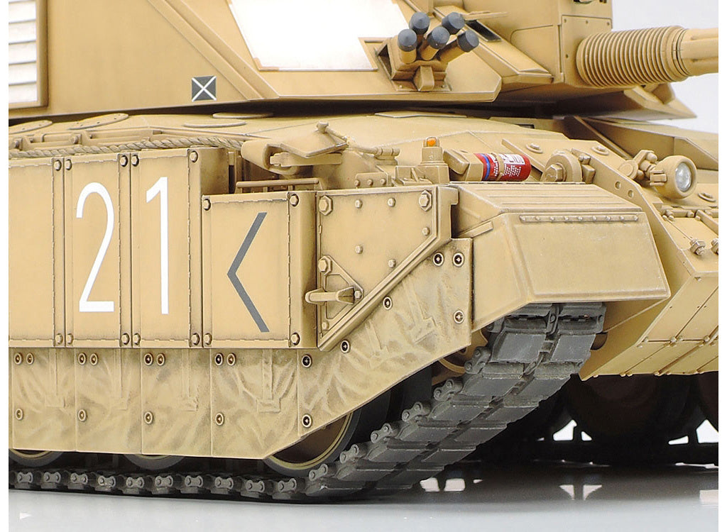 Tamiya 1/35 Challenger 2 (Desertised) 35274