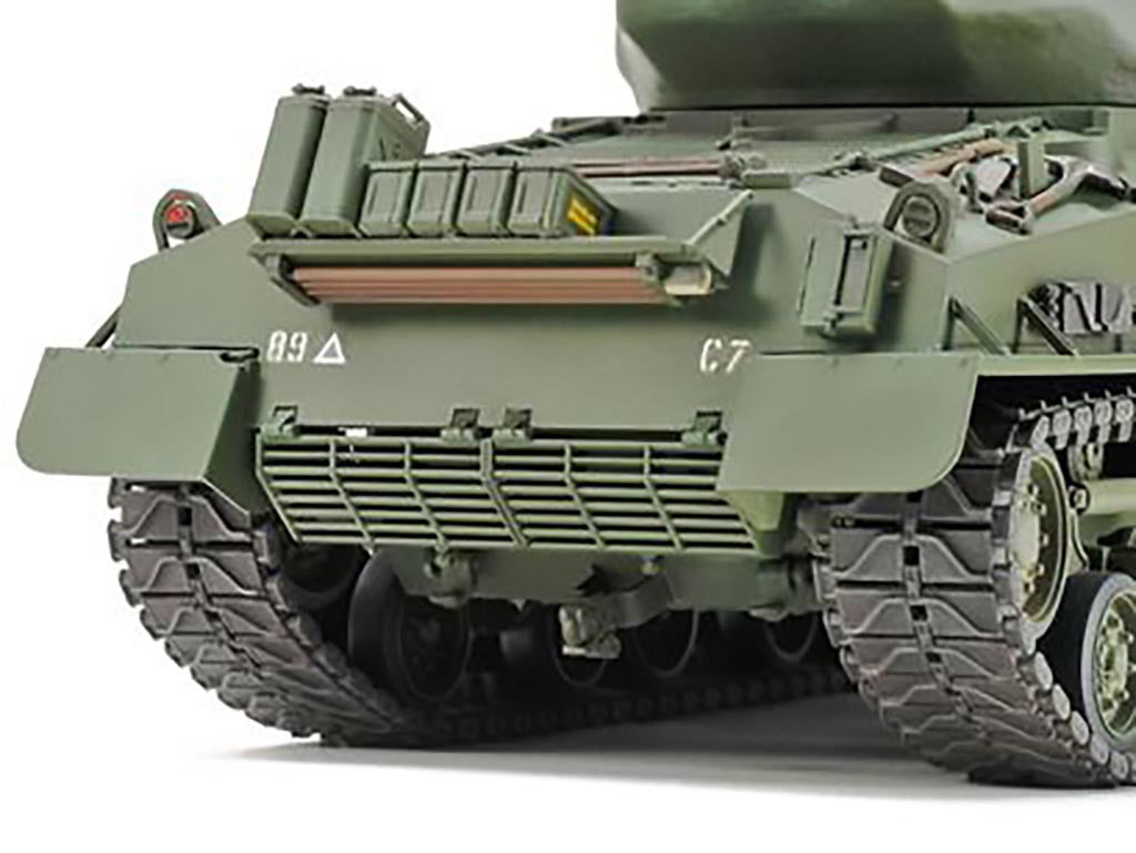 Tamiya Us Medium Tank M4A3E8 Sherman - Easy Eight Korean War
