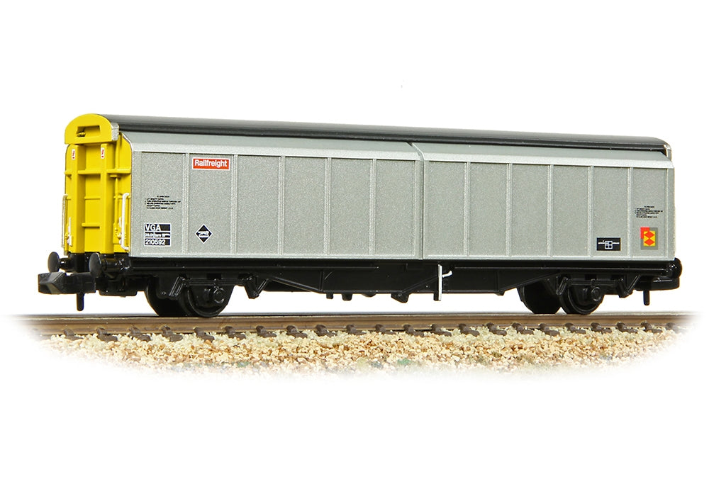 Graham Farish BR VGA Van BR Railfreight Distribution Sector 373-602D