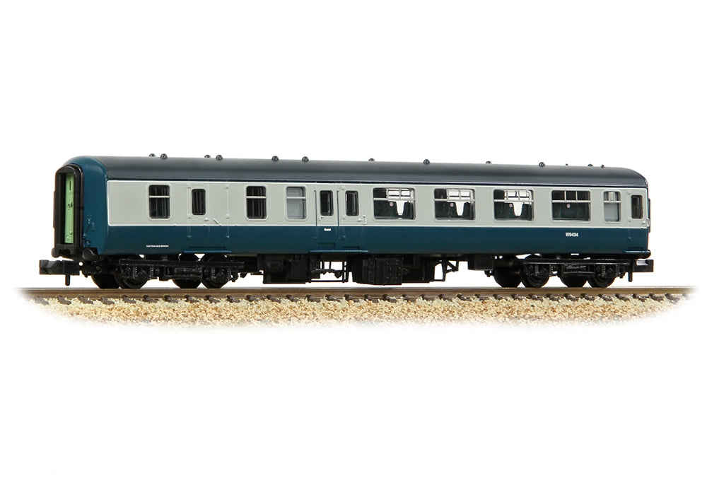 Graham Farish BR Mk2a BSO Brake Second Open BR Blue & Grey 374-680C
