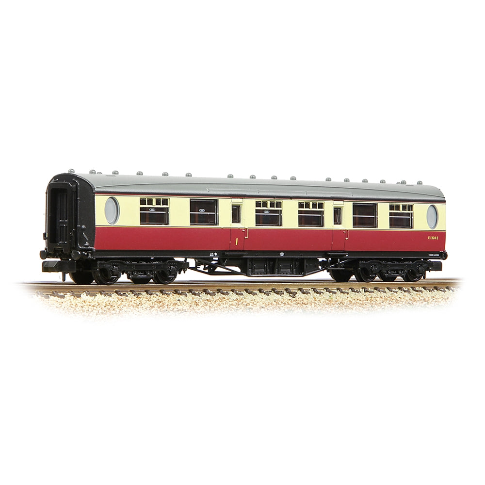Graham Farish LNER Thompson Composite Corridor BR Crimson & Cream 376-226A