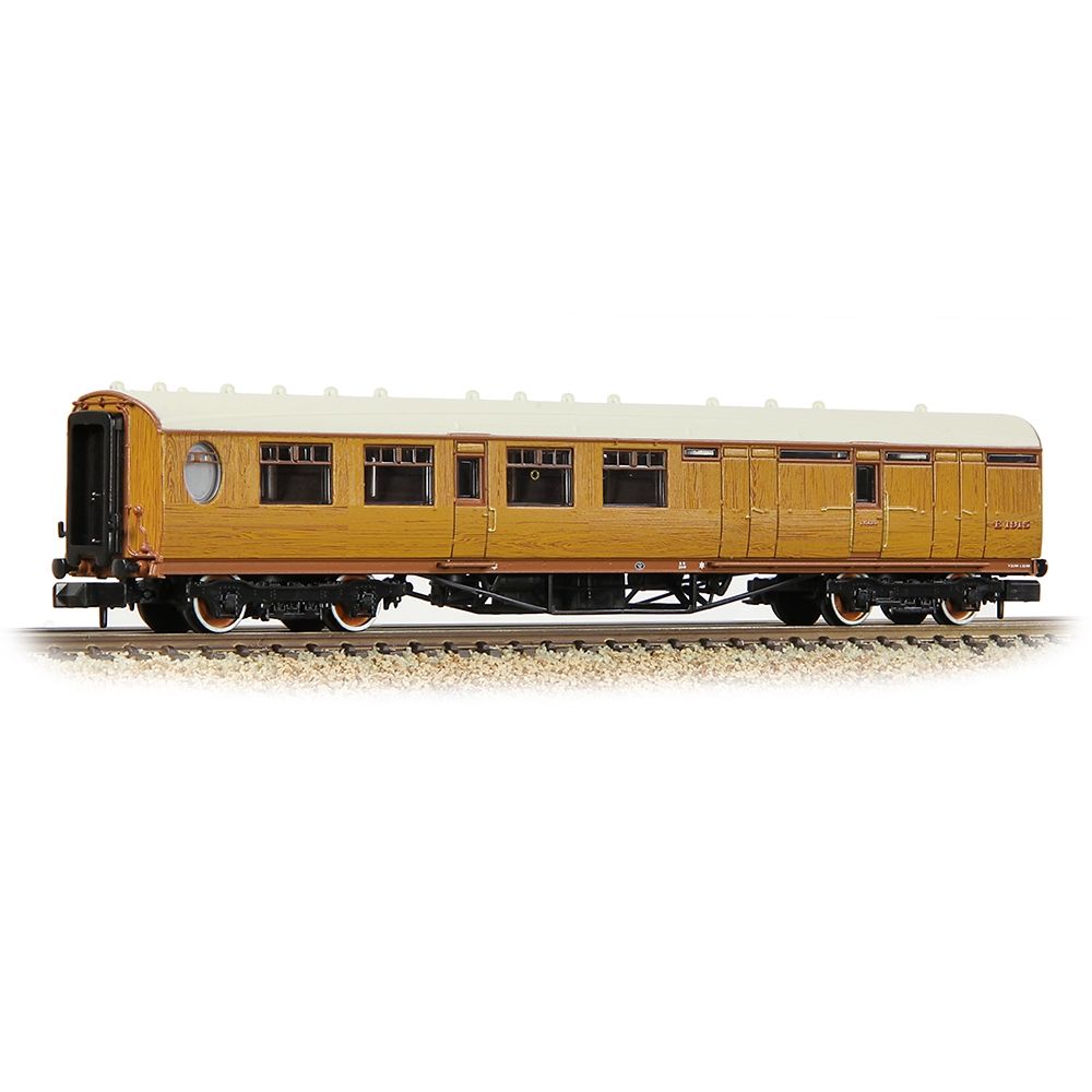 Graham Farish LNER Thompson Brake Third Corridor LNER Teak Effect 376-275A