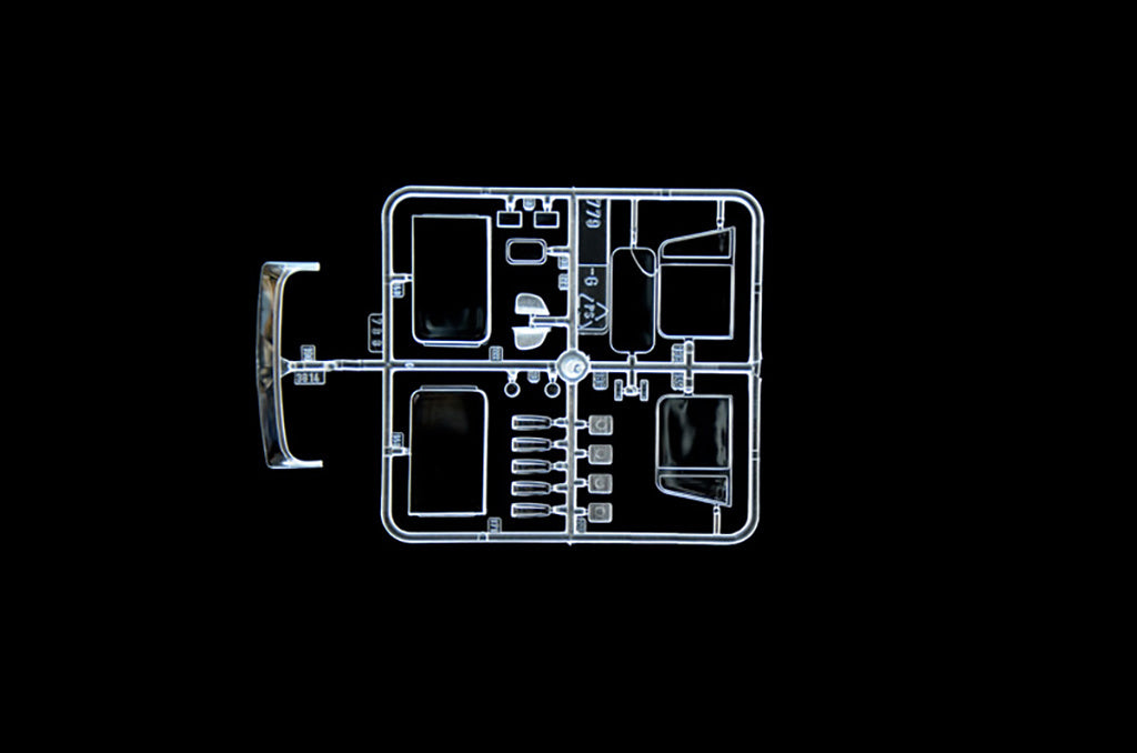 Italeri Freightliner Fld 120 Special 3925