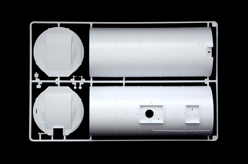 Italeri Tecnokar 20' Tank Trailer
