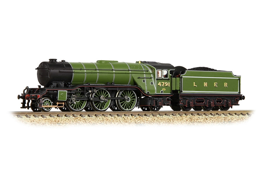 Graham Farish LNER V2 4791 LNER Lined Green (Original) 372-610