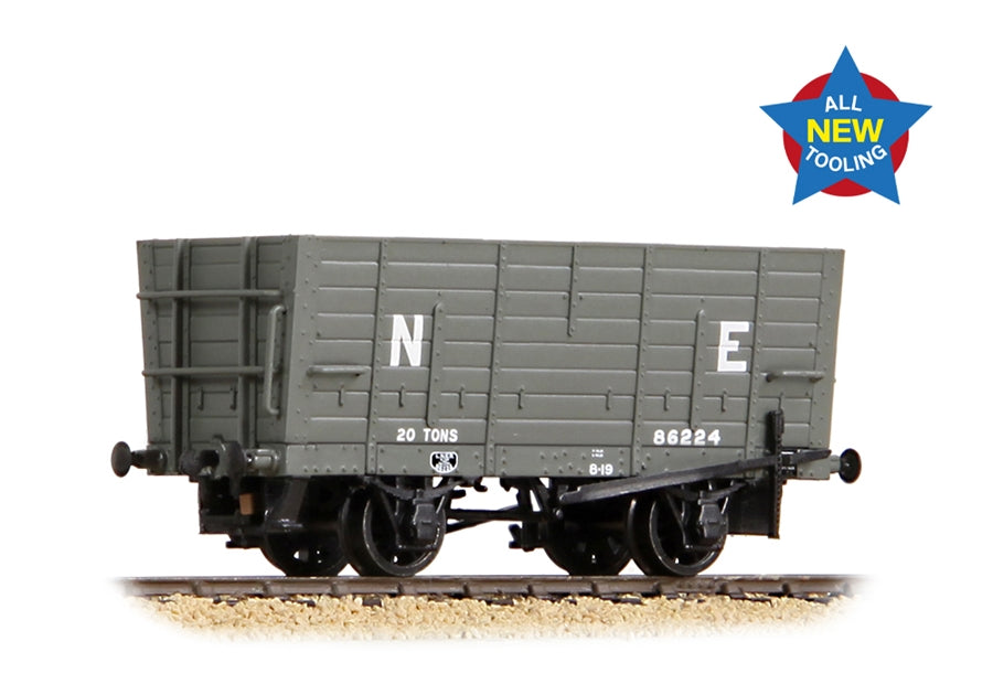 Graham Farish LNER D12 Coal Hopper LNER Grey 373-376