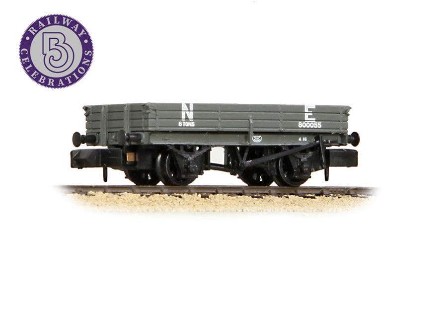 Graham Farish 3 Plank Wagon LNER Grey 377-512