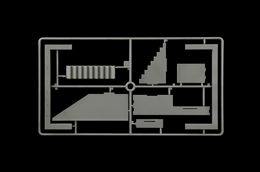 Italeri Dock With Stairs 5615