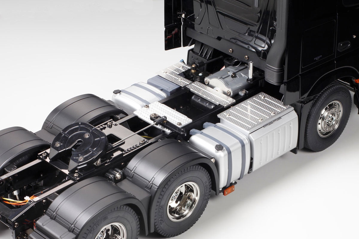 Tamiya Mercedes-Benz Actros - 3363 6x4 GigaSpace