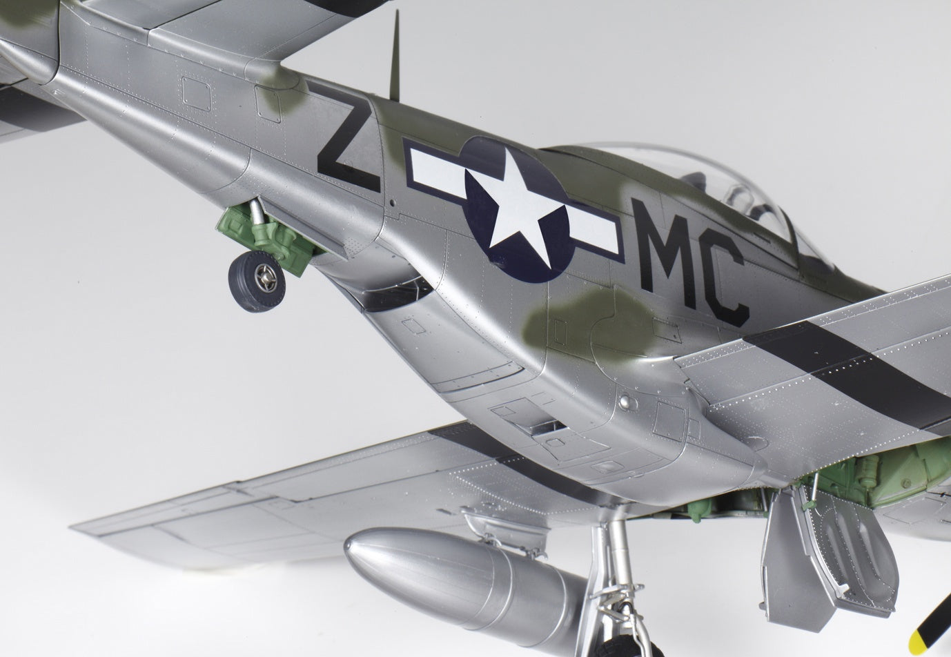 Tamiya North American P-51D Mustang - 60322