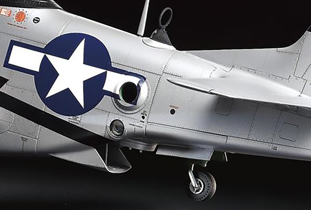 Tamiya North American P-51D/K Mustang