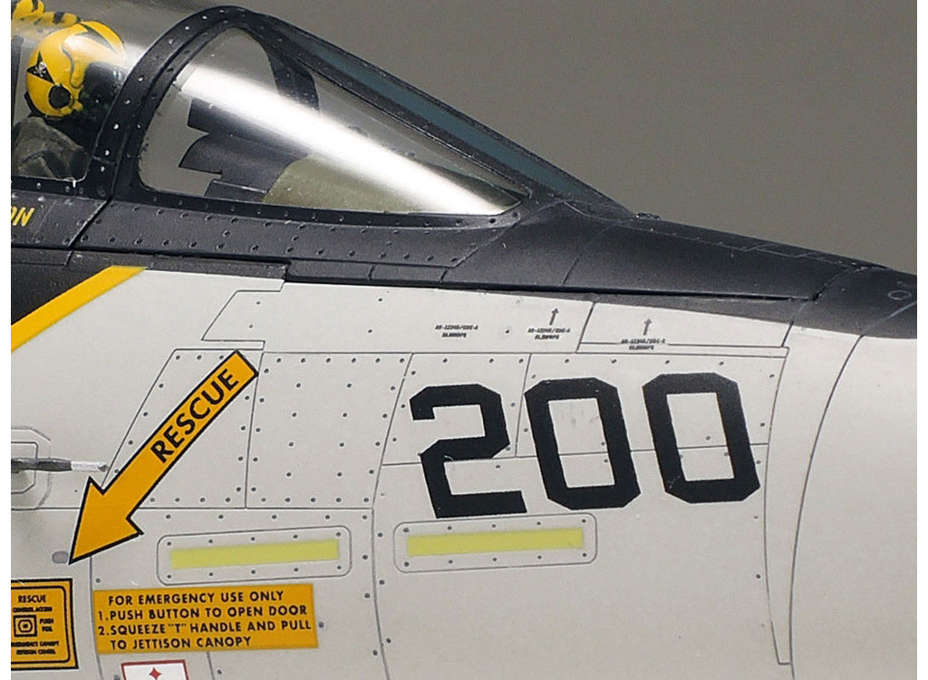 Tamiya Grumman F-14A Tomcat 61114