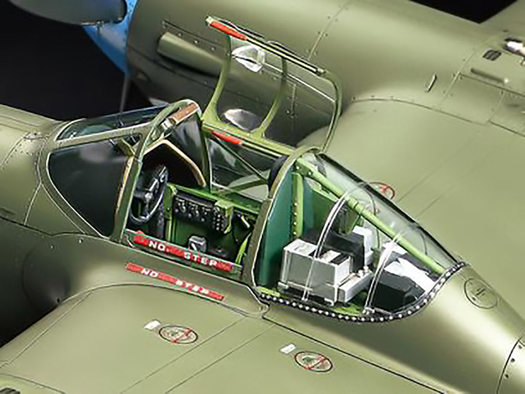 Tamiya Lockheed P-38 F/G Lightning 61120
