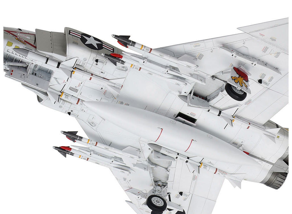 Tamiya Mcdonnell F-4B Phantom Ii 61121