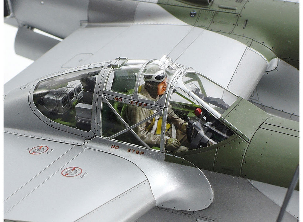 Tamiya Lockheed P-38 J Lightning 61123