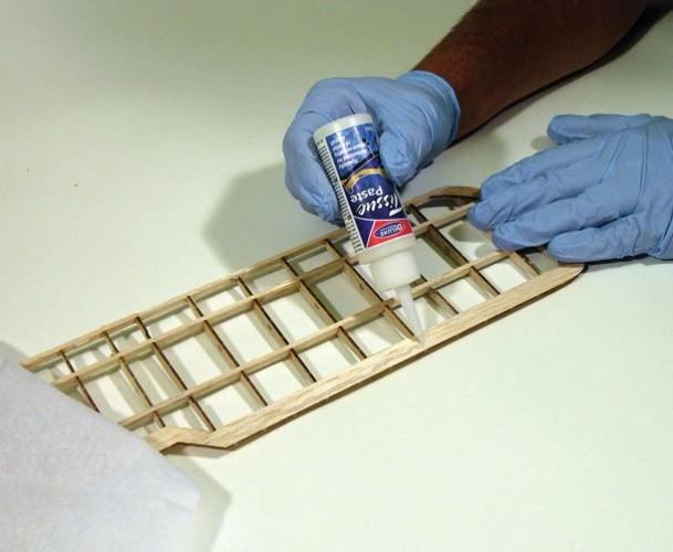 Deluxe Materials Tissue Paste 50ml 46008 Ad60