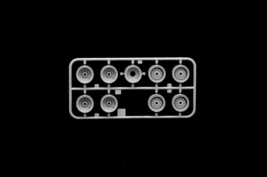 Italeri M978 Fuel Servicing Truck 6554