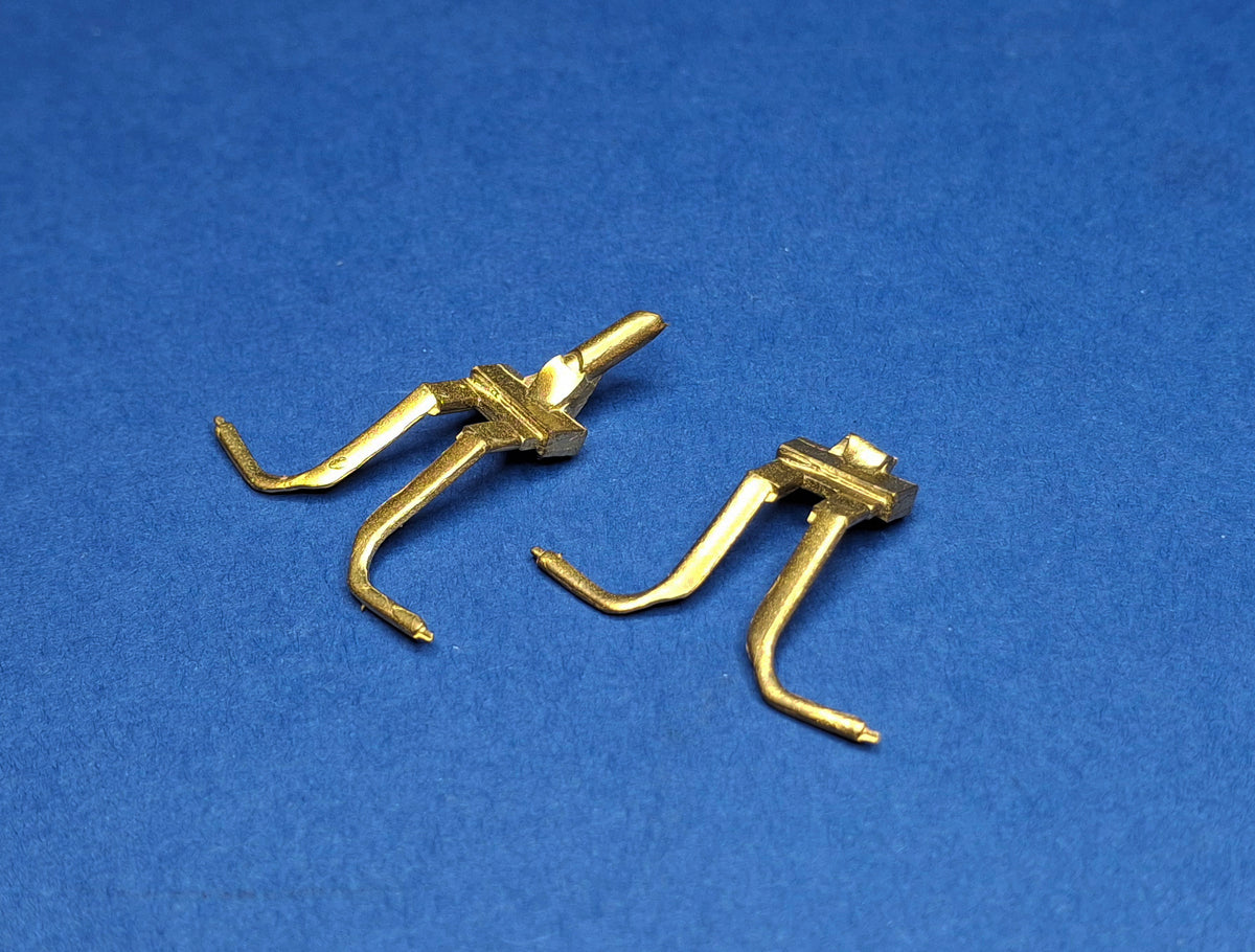 FuG 220 SN2 dipole mounts (brass) - (for Ju 88 G-1 / G-6 / G-7 and Ju 388 J-1)