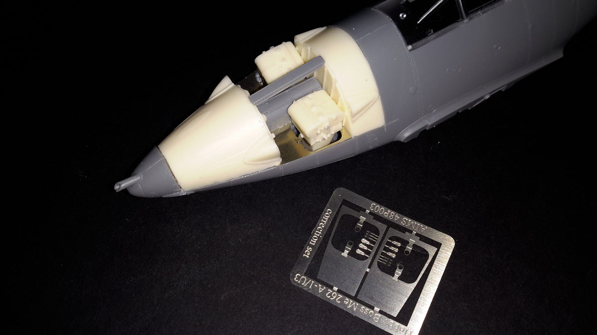 Messerschmitt Me-262A-1/U3 correction set (doors also included) (designed to be used with Hobby Boss kits)