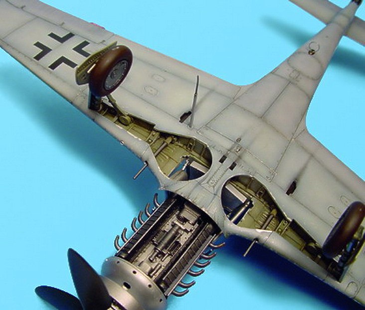Focke-Wulf Fw-190D wheel bay designed to be used with Hasegawa and Hobby 2000 kits)