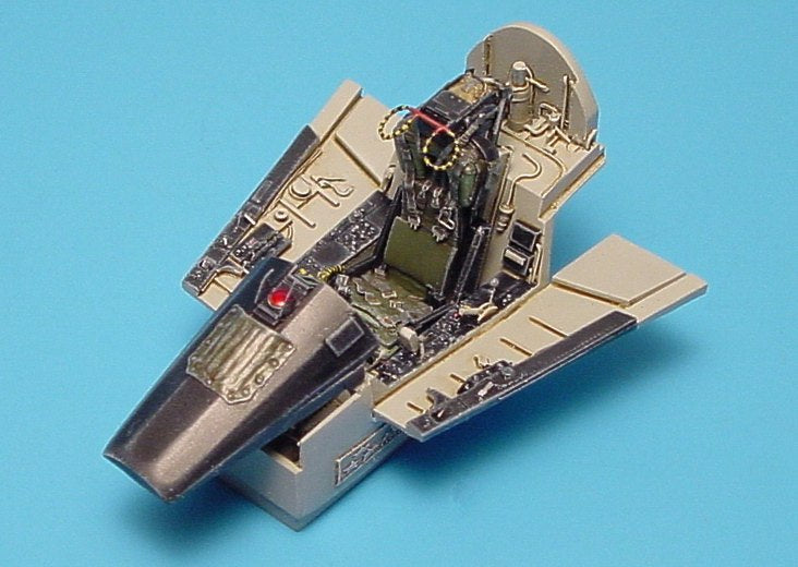 Vought F-8E Crusader cockpit (designed to be used with Eduard kits, Hasegawa and Hobby 2000 kits)