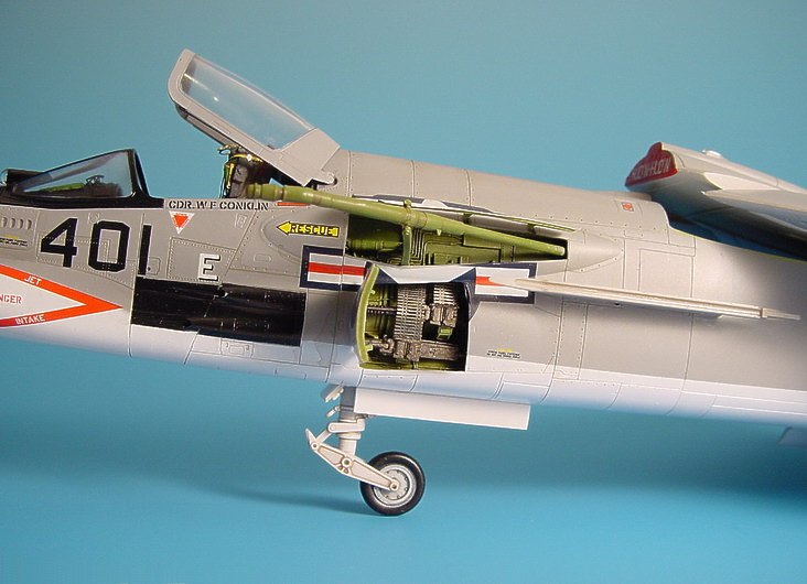 Vought F-8E Crusader gun bay (designed to be used with Eduard kits, Hasegawa and Hobby 2000 kits)
