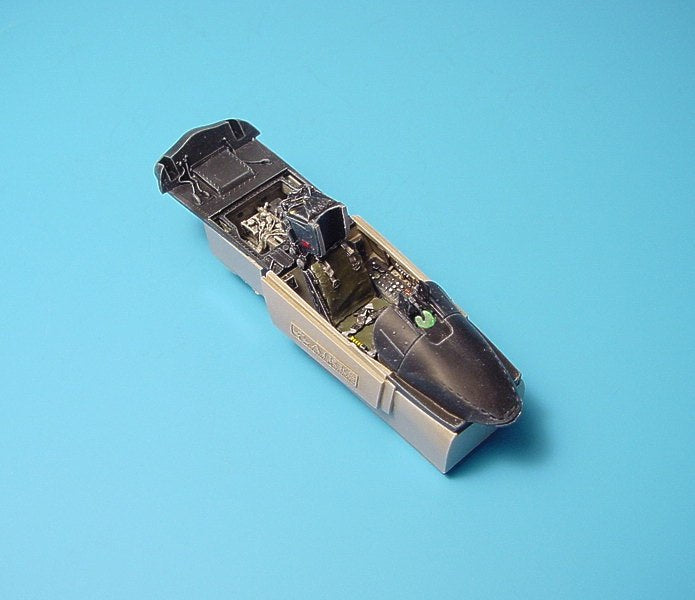 McDonnell-Douglas F/A-18C Hornet. Cockpit set (designed to be used with Hasegawa kits)