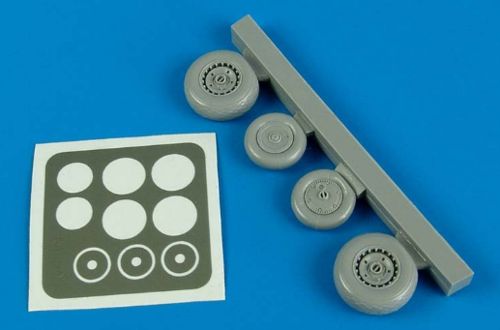 Messerschmitt Me-262A wheels & paint mask (designed to be used with Hobby Boss kits)