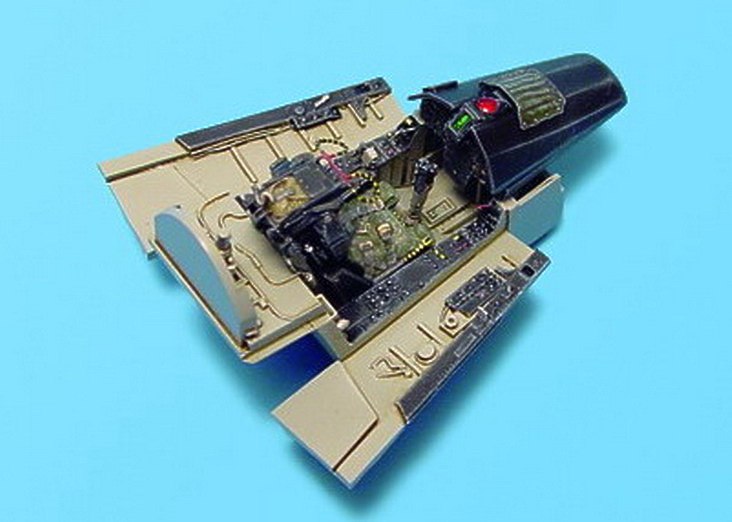 Vought F-8E Crusader cockpit (designed to be used with Academy kits)