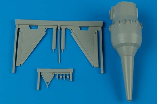 Mistel 2 conversion set version 1 (designed to be used with Hasegawa kits) (Junkers Ju-88G-l and Focke-Wulf Fw-190A-8 or Focke-Wulf Fw-190F-8)