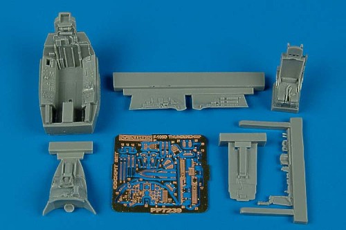 Republic F-105D Thunderchief cockpit set (designed to be used with Trumpeter kits)