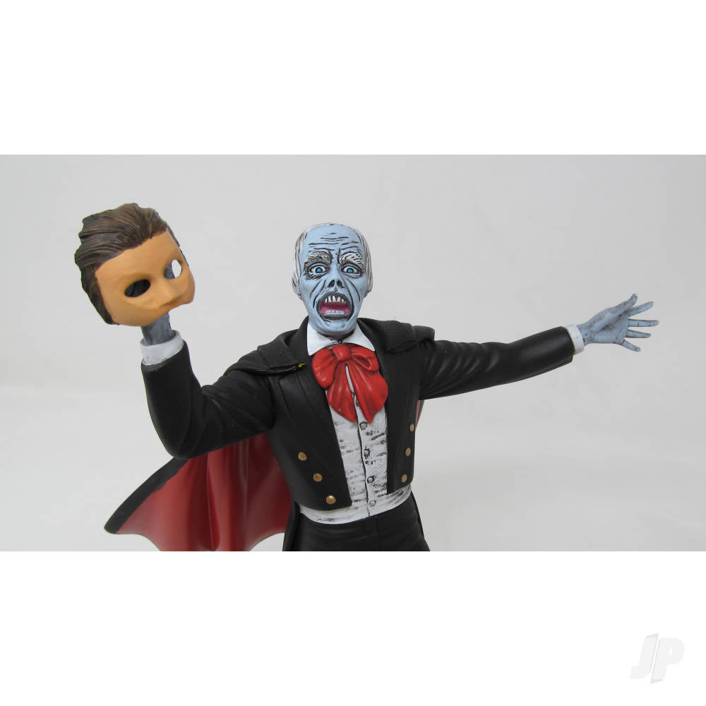 Atlantis Models 1:8 Phantom of the Opera - Glow in the Dark Edition AMCA451