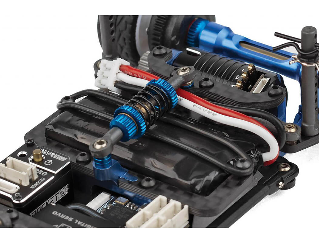 Team Associated Team Associated Rc28R Team Kit With Radbody Mako X & Wheel/Tyres AS20168