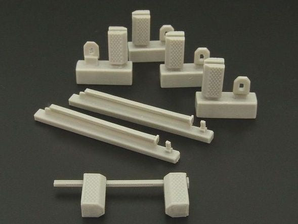 U.S. Navy wheel chocks (modern)---Resin Kit of USN wheel chocks