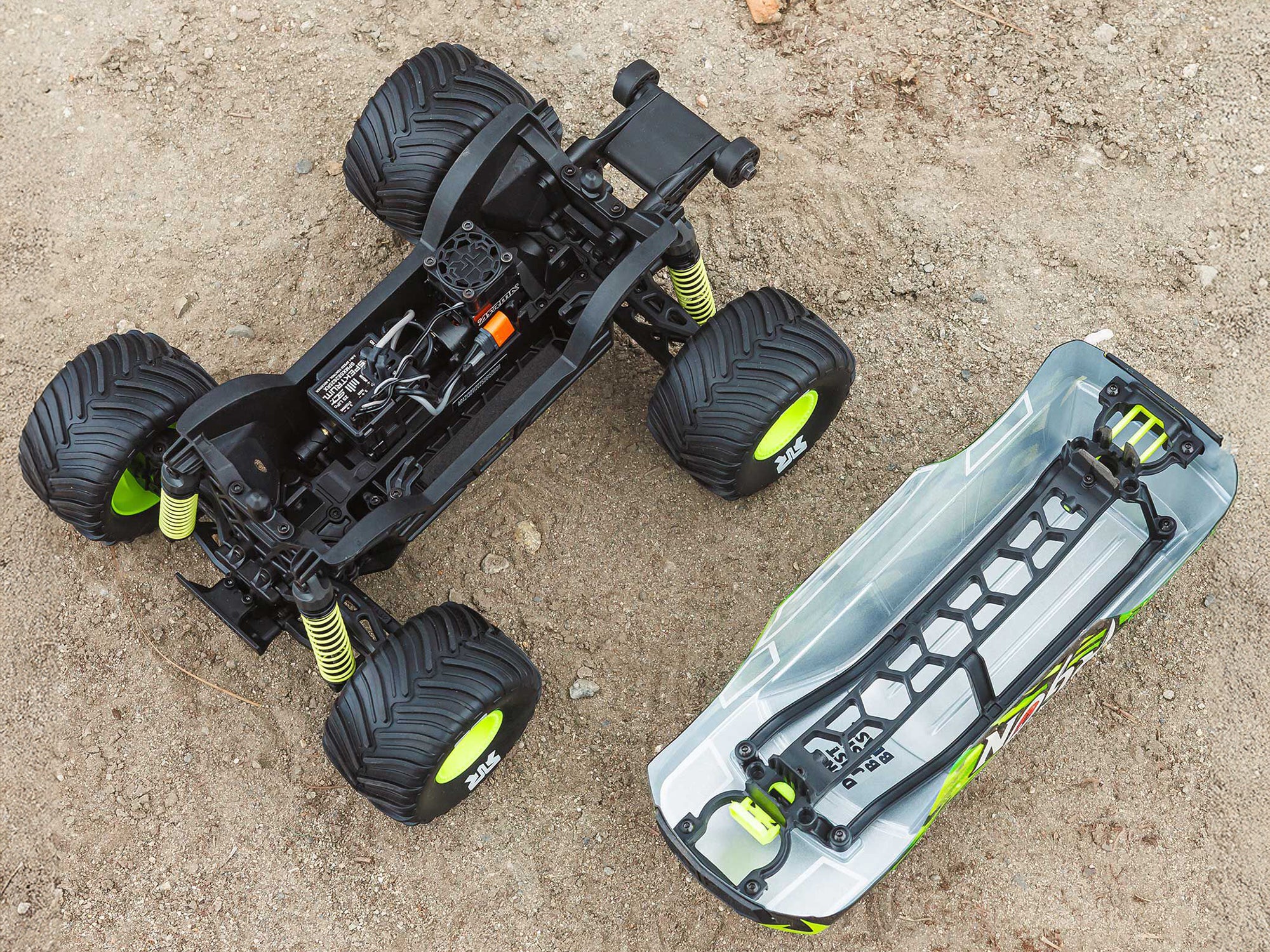 Arrma 1/16 GORGON GROM 4X4 RTR Monster Truck - Yellow
