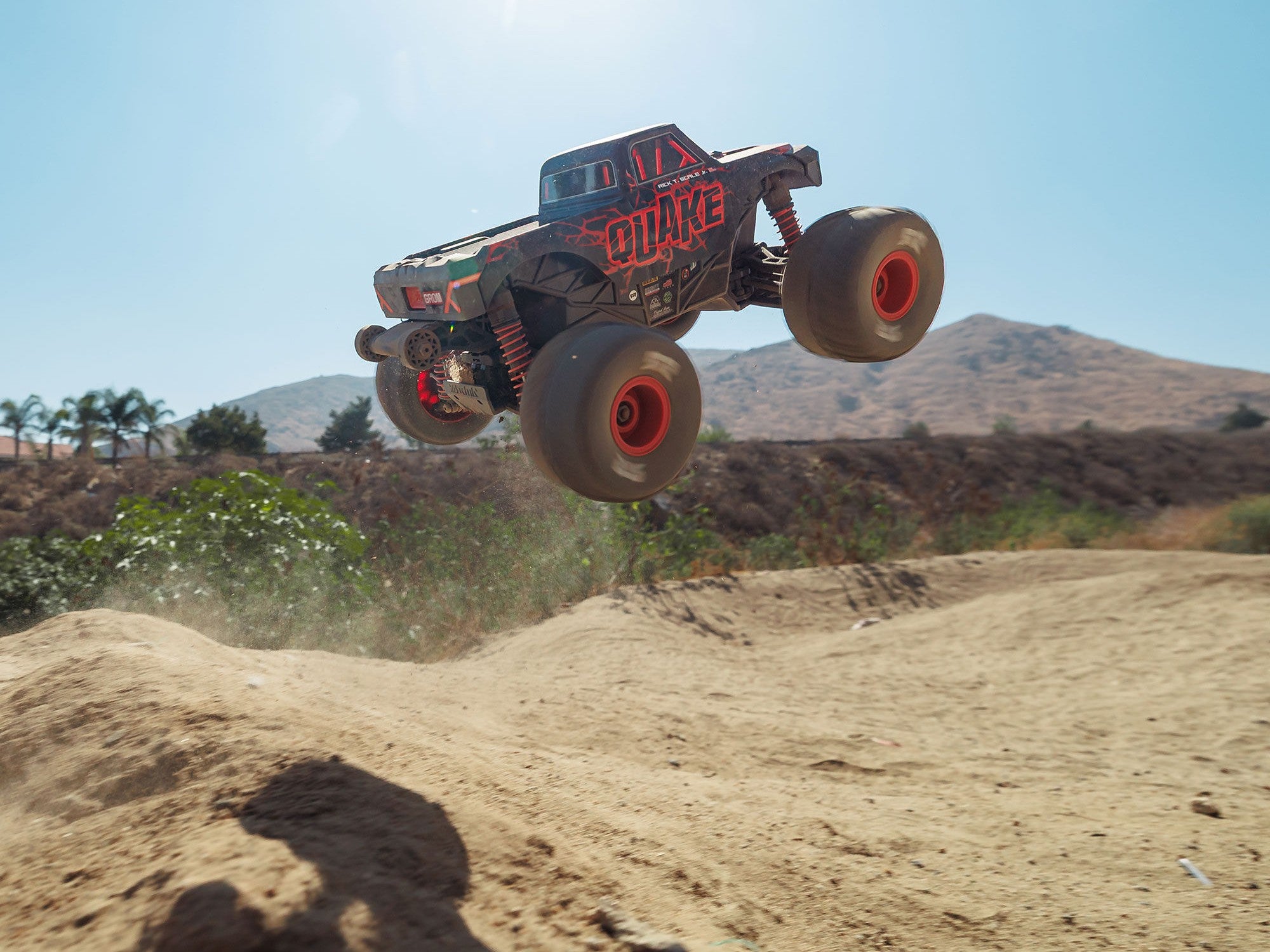 Arrma 1/16 Quake Grom 4X4 Rtr Monster Truck Red C-ARA2137T1