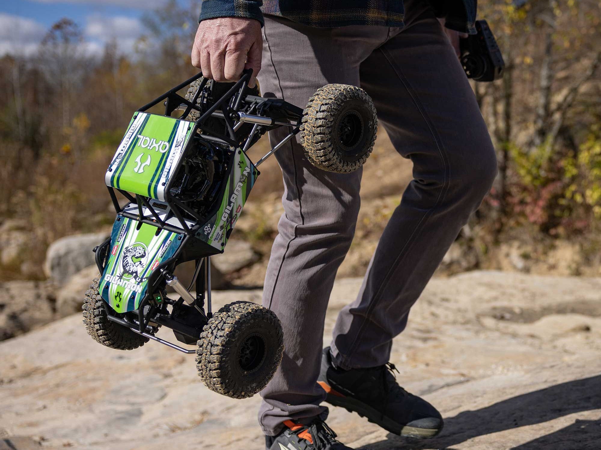 Axial 1/8 AXP8 Gilamon 2.2 4X4 RTR Trail Buggy Green C-AXI-1207T1