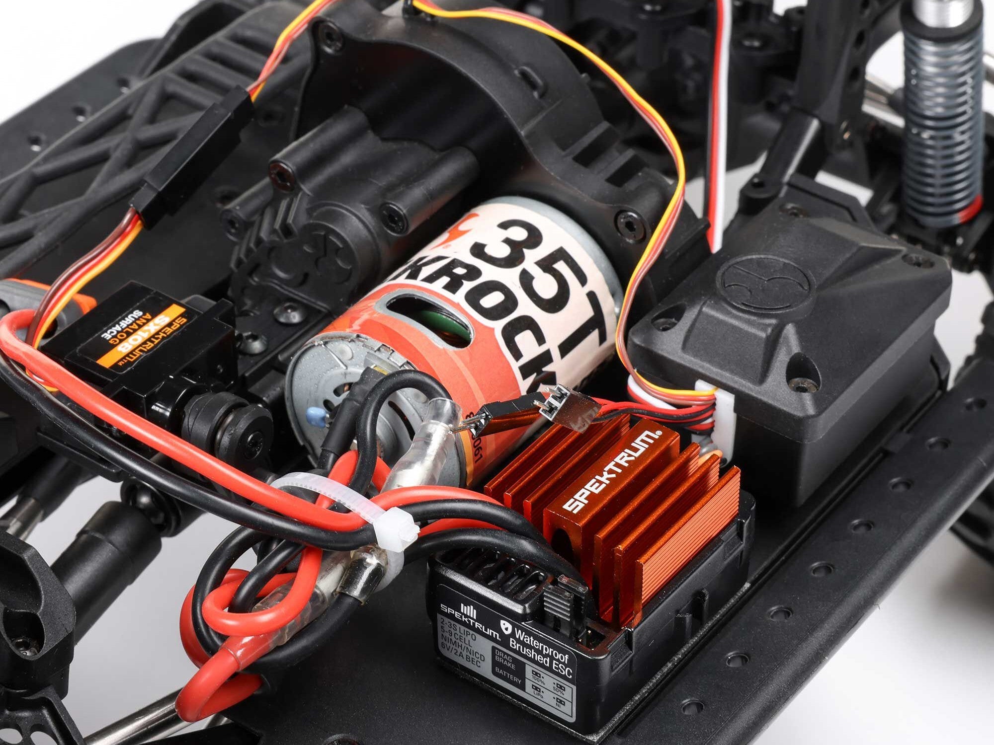 Axial 1/10 Scx10 Iii 1987 Toyota Sr5 4X4 Rtr Rock Crawler, Brown C-AXI-2062T1