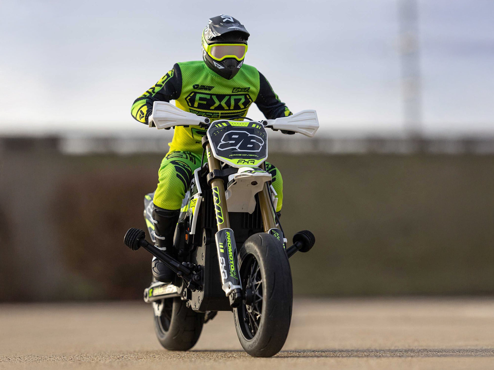 1/4 Promoto-SM FXR Supermoto Motorcycle RTR (Inc. Battery & Charger) C-LOS-2310