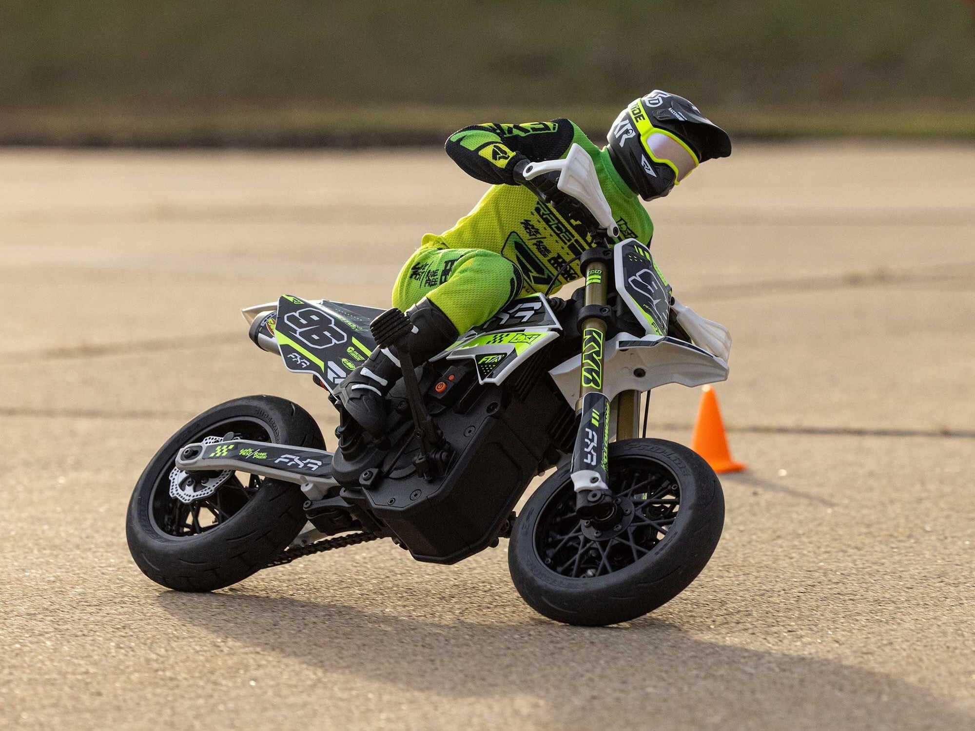 1/4 Promoto-SM FXR Supermoto Motorcycle RTR (Inc. Battery & Charger) C-LOS-2310