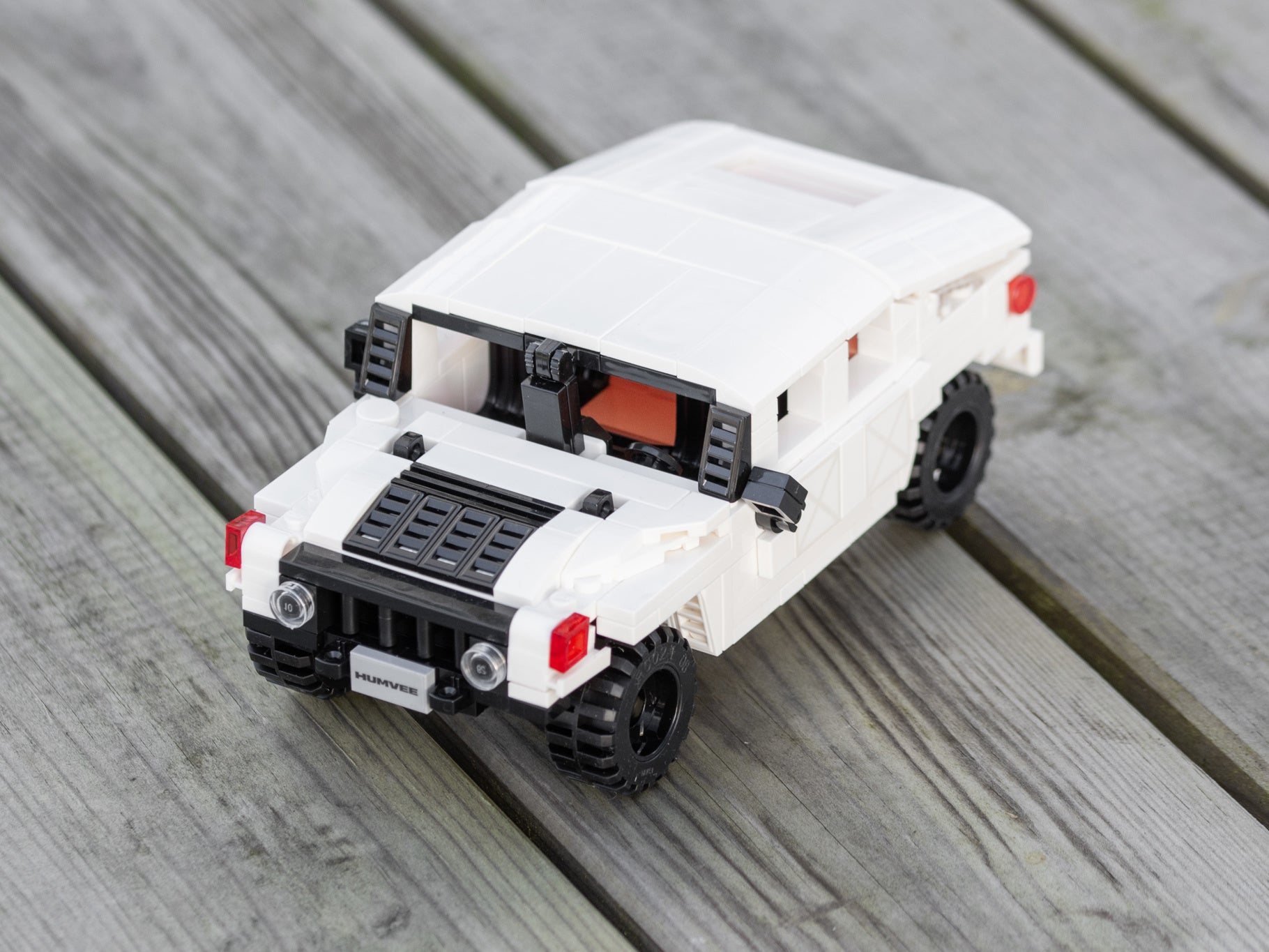 CaDA 1:24 Humvee off- road truck C55022W