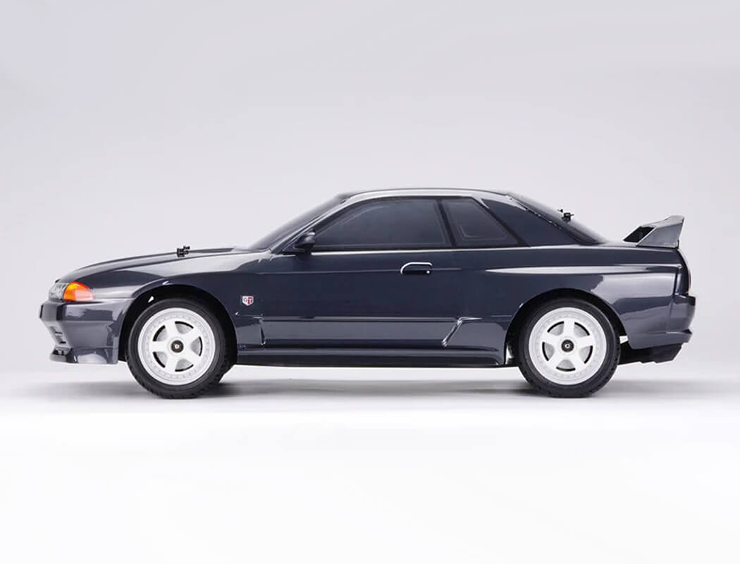 CARISMA M48S NISSAN SKYLINE GT-R (R32) 1/8 BRUSHLESS RTR CA89968