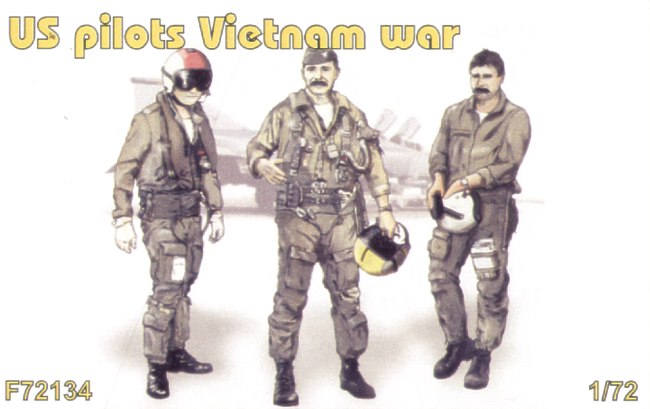 US Pilots Vietnam x 3 all standing