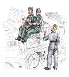 German (WWII) driver and Personel for FAMO (3 figures) maybe suitable for many other vehicles