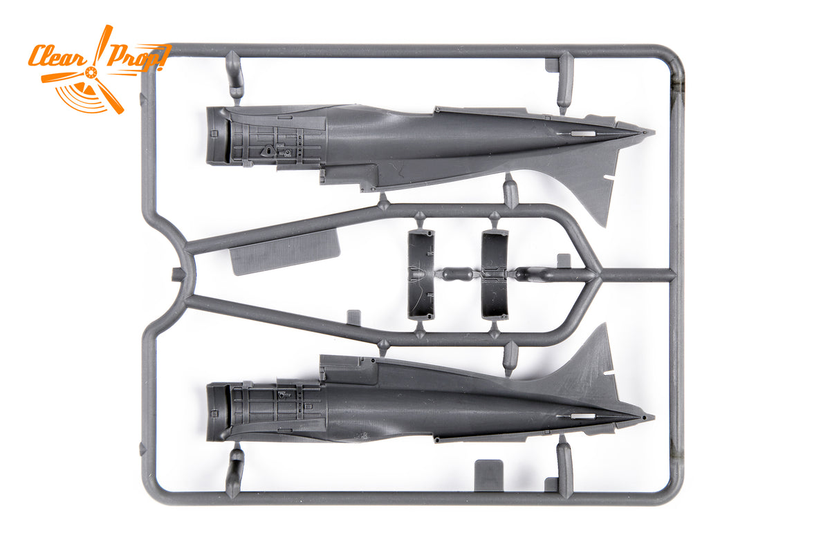 Mitsubishi A5M2b Claude (early version) Starter kit